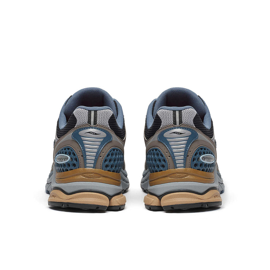 SAUCONY PROGRID TRIUMPH 4 WINTER TECH 5